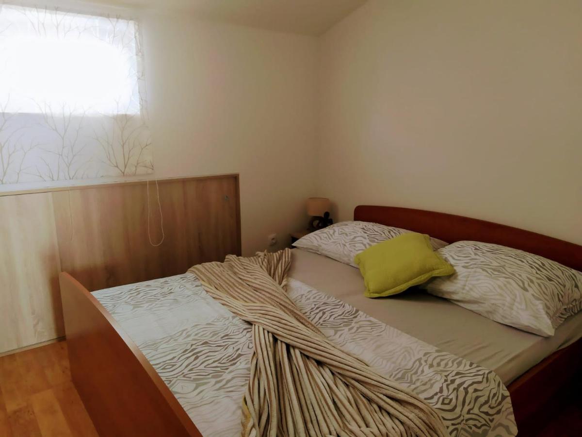 Mazuranic Apartments 볼 외부 사진